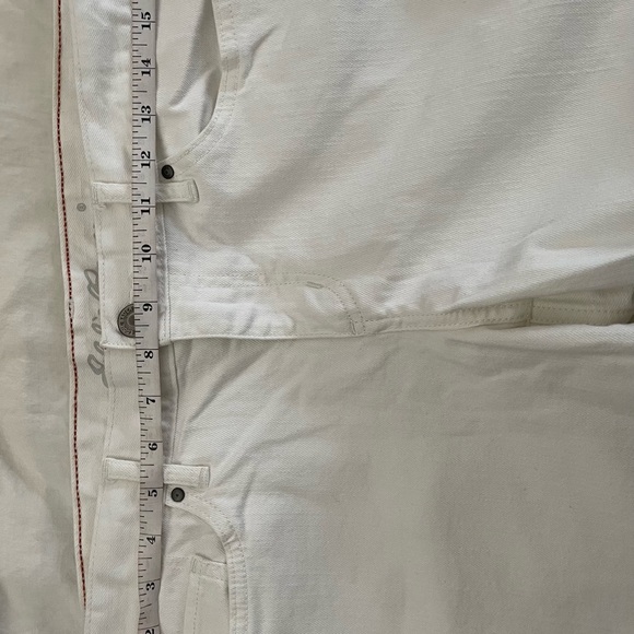 Eddie Bauer Boyfriend cut white shorts size 8 - Picture 3 of 6